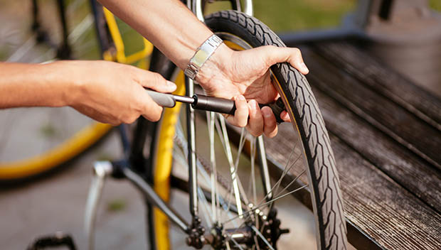 How to Replace Road Bike Tires 