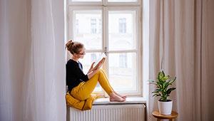 Woman+reading small.jpg?height=255.0&mode=thumbnail&width=450