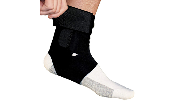 ACE Brand Deluxe Ankle Stabilizer
