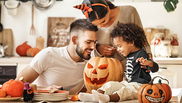 7 Fun Trick-or-Treat Alternatives for the Whole Family