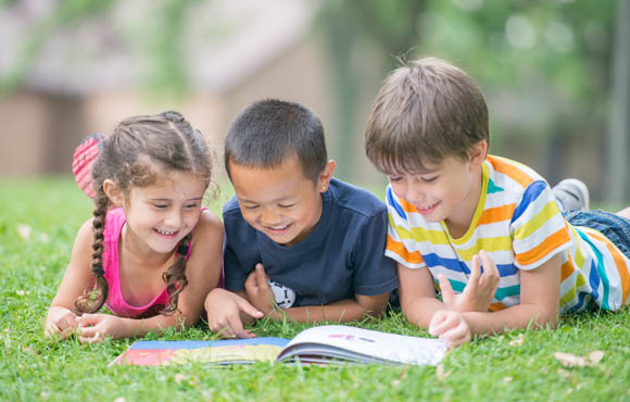 6 Ways to Encourage Reluctant Readers