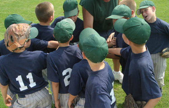 5 Tips for Improving Teamwork on Your Youth Sports Team