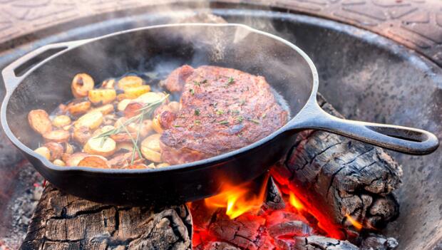 What Meals Can You Cook on a Campfire? 