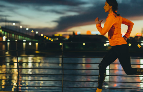 10 Reasons Why You Should Become a Nighttime Runner