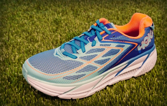 2016 Fall Triathlon Running Shoe Guide | ACTIVE