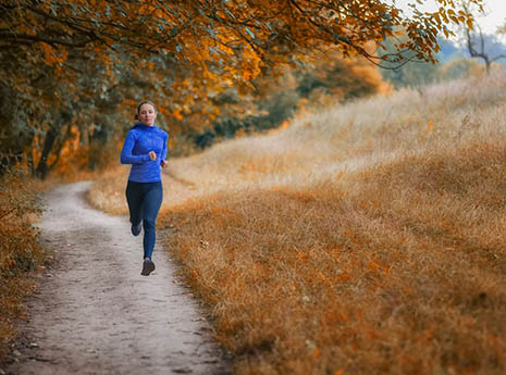 Fall Running Gear That Will Make You Look Good and Feel Good | ACTIVE